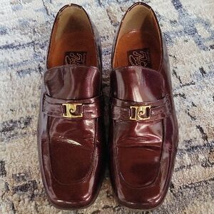 70s Vintage Pierre Cardin Burgundy Leather Dress Loafers with Gold Accent Sz 7